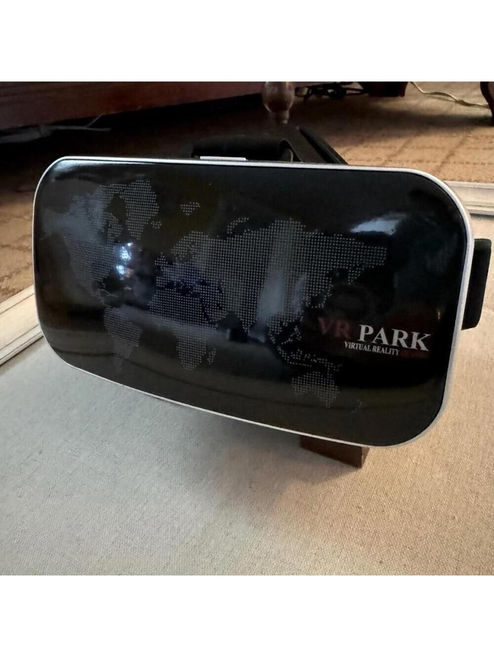 VR Park Headset Compatible with iPhone & Android NWOT